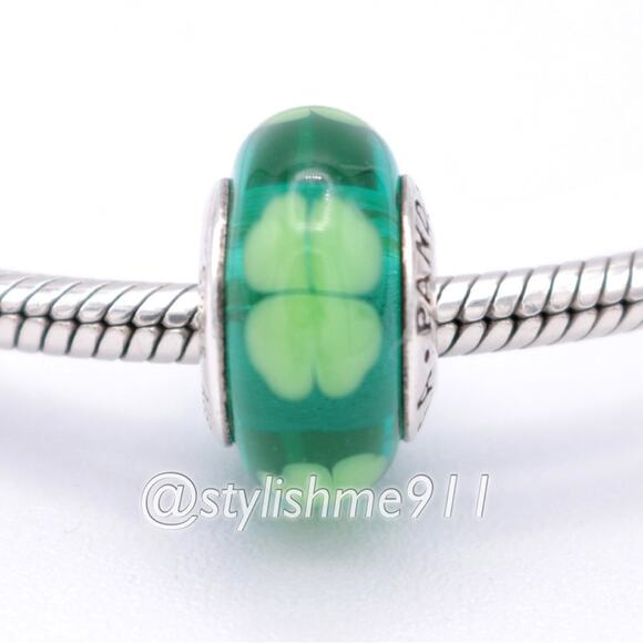 Authentic PANDORA Kiss Me, I'm Irish Charm - Picture 3 of 9